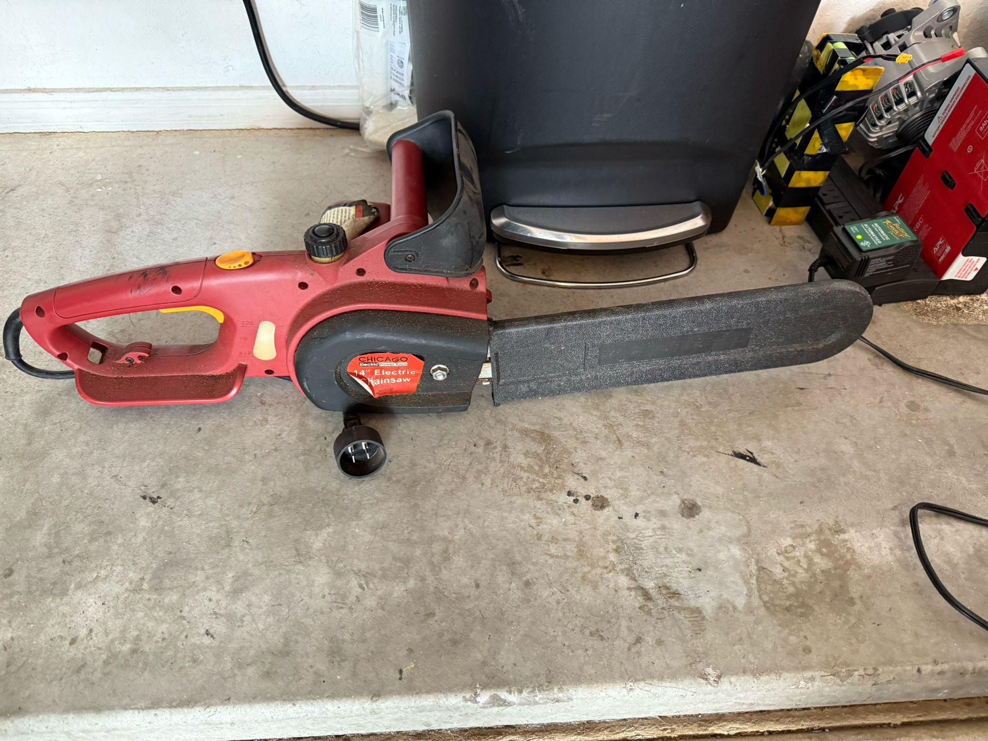 Chicago Electric 14" Electric Chainsaw, model number 6725