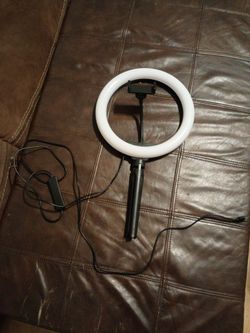 Ring light