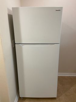 Top Freezer Refrigerator