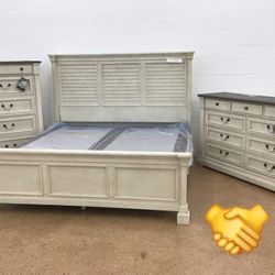 Ashley Bolanburg  Bedroom Set Queen or King Bed Dresser Nightstand and Mirror With İnterest Free Payment Options 