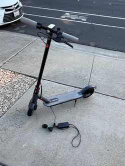 Joyhis Electric Scooter with Charger