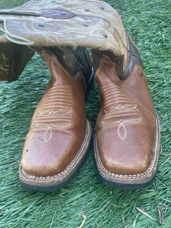 Botas de hombre 71/2 de México .