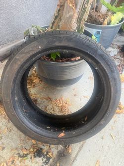 Used tire 235-45-18