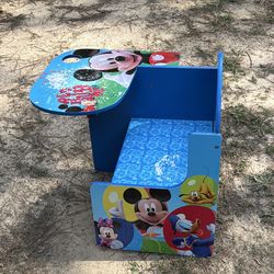 2 KIDS MICKEY DESK