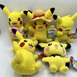 Pokémon Pikachu Plush Lot