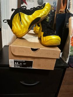 Nike Air Foamposite One Electrolime Size 9.5