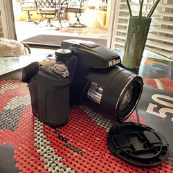 Nikon Coolpix P500