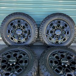 Chevy Silverado 2500/3500 Z71 Factory Wheels