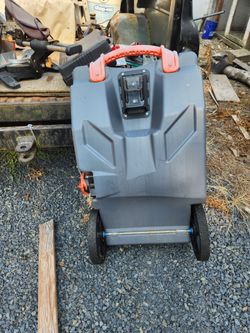 Portable RV grey water tank