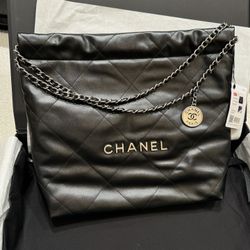 𝐂𝐡𝐚𝐧𝐞𝐥 garbage bag