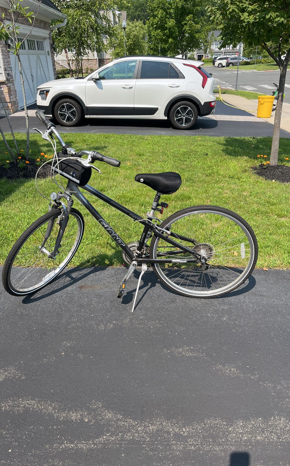 Mens Hybrid Bike