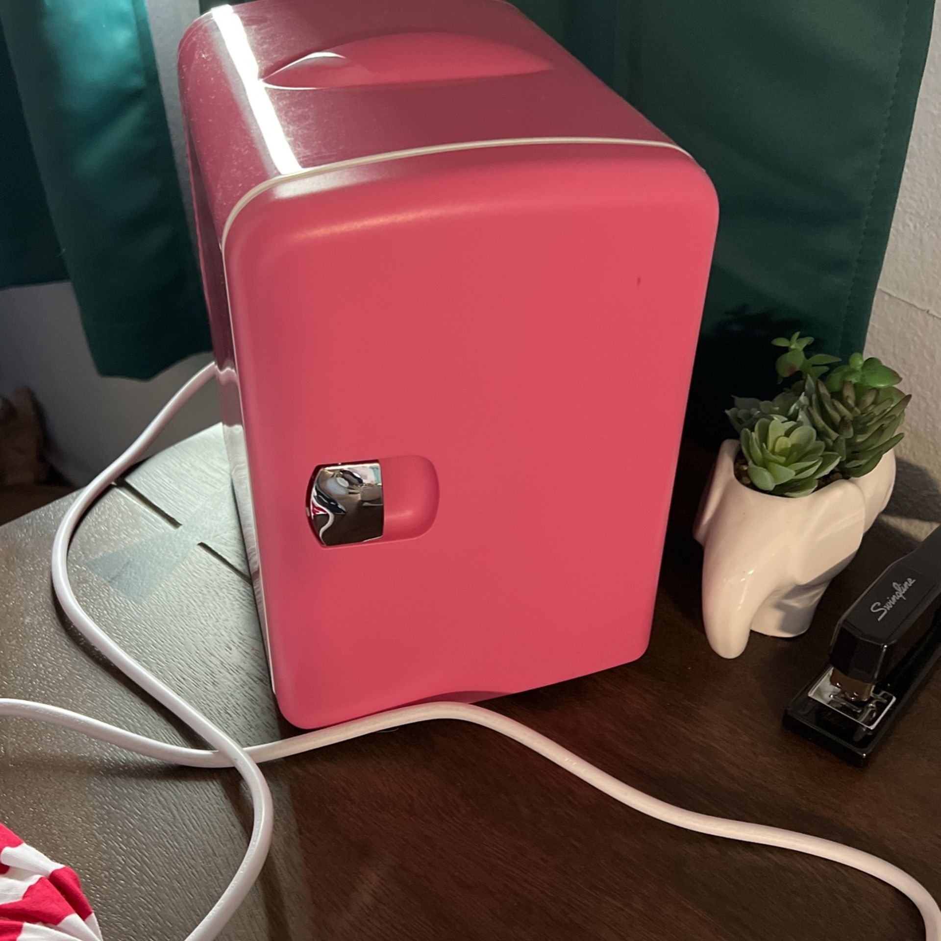 living enrichment mini fridge