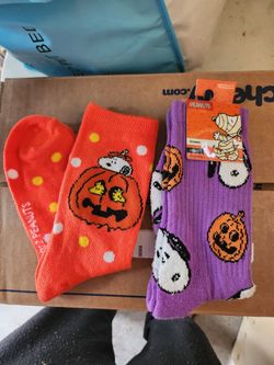 2 pairs Snoopy halloween socks brand new