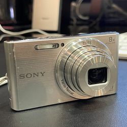 Sony CyberShot DSC W800 Digital Camera 20.1 MP 5x Zoom Silver TESTED WORKING