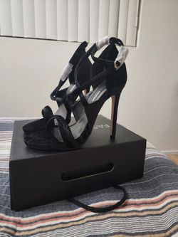 Stilletoes / Womens Heels 7 1/2