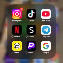 Apple iphone Xr (With Tiktok)