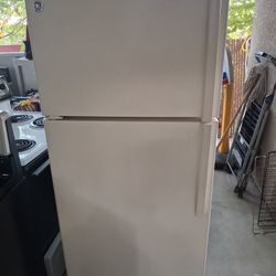 General Electric Refrigerator 