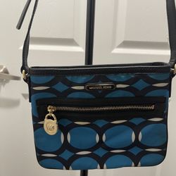 🛑 Michael Kors Vintage Crossbody Bag