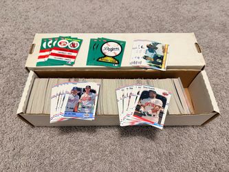 1988 Fleer Baseball 700+ Vintage Cards Lot – MLB Stars, All-Stars & Teams