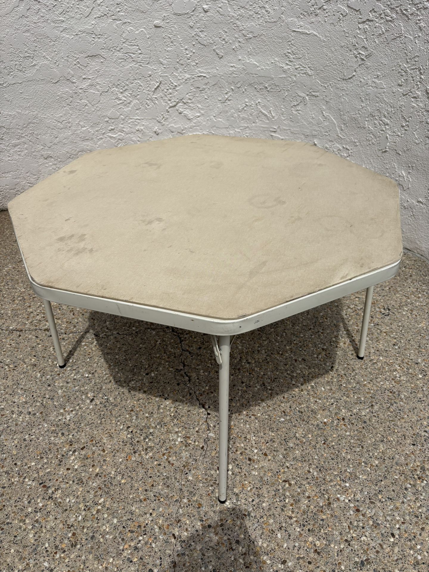 42” Octagon Folding Table