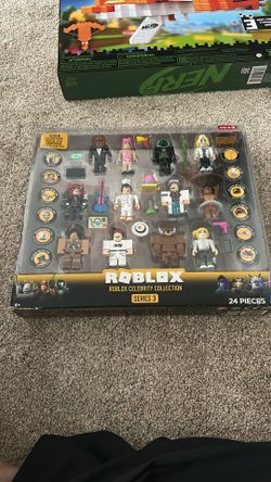 ROBLOX Celebrity Collection - Series 3 Figure 12-Pack (Includes 12 Exclusive Virtual Items)