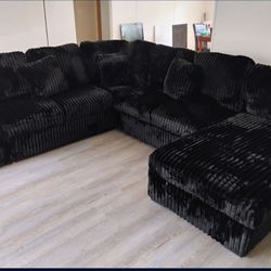 Sectional Pull Out Black