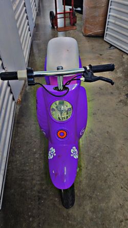 Razor Pocket Mod electric scooter KIki