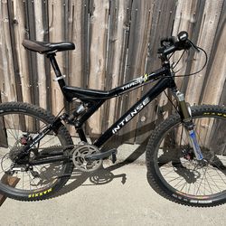 Intense Tracer mountain bike