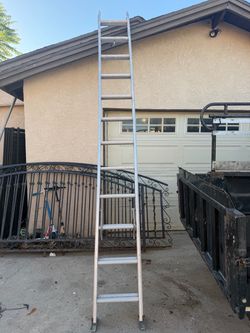 24 feet aluminum ladder