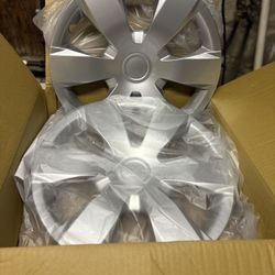  Toyota Camry OEM Parts – Brand New – Wheel Covers (3) + RH Sun Visor 