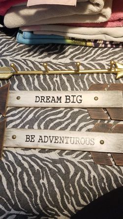 Arrow signs and coat hangers