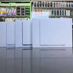 MacBook Air M4 CHIP (Latest Model) (Take It Home In Payments/ llévatelo a casa en pagos) Only $10 Down 