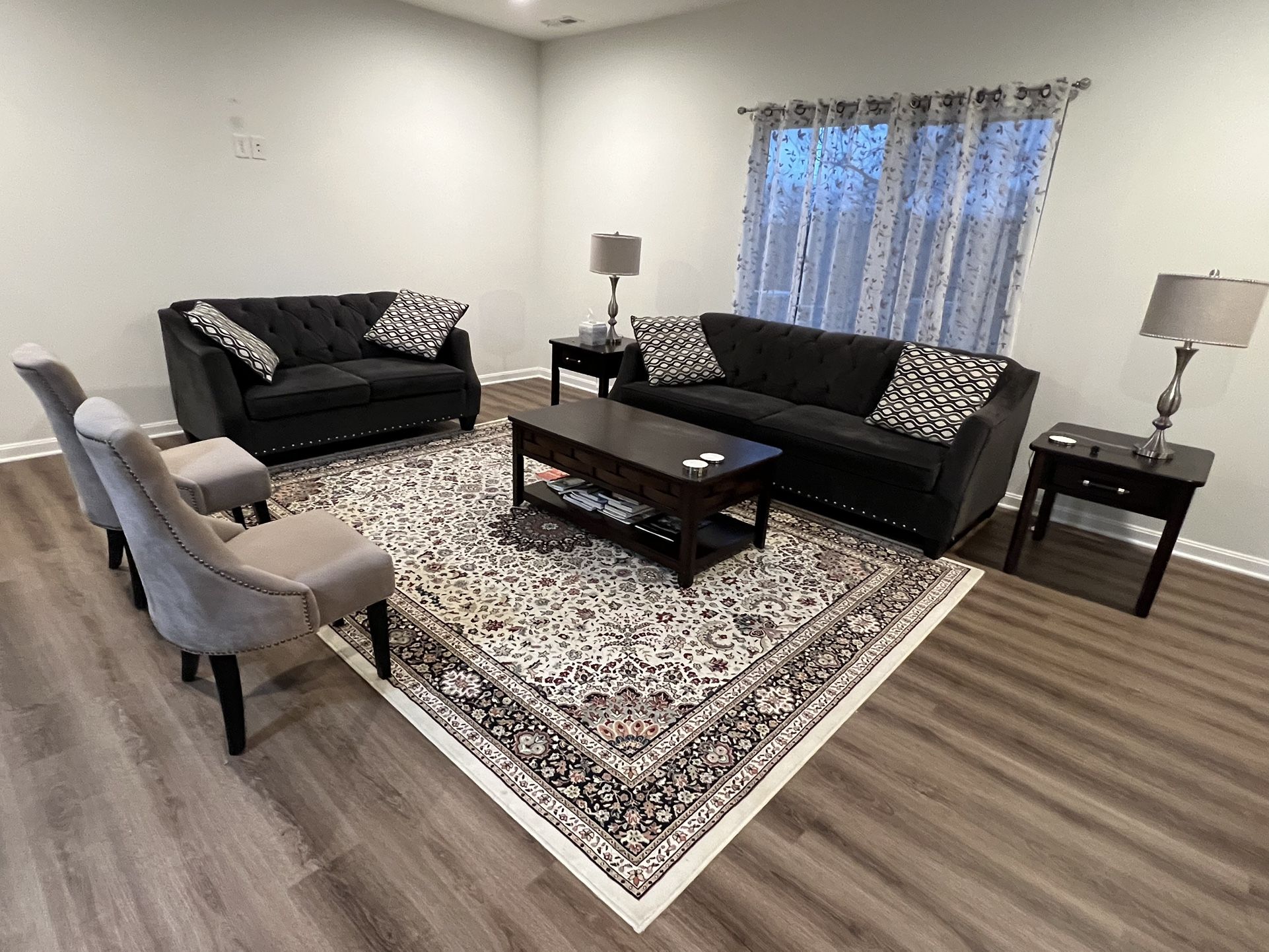 Living Room Furniture For Sale - Smoke Free And Pet Free