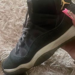 Jordan 11 Retro Heiress Black Stingray 