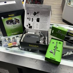 Iwata Neo Air Gravity Feed Airbrushing Kit *New*