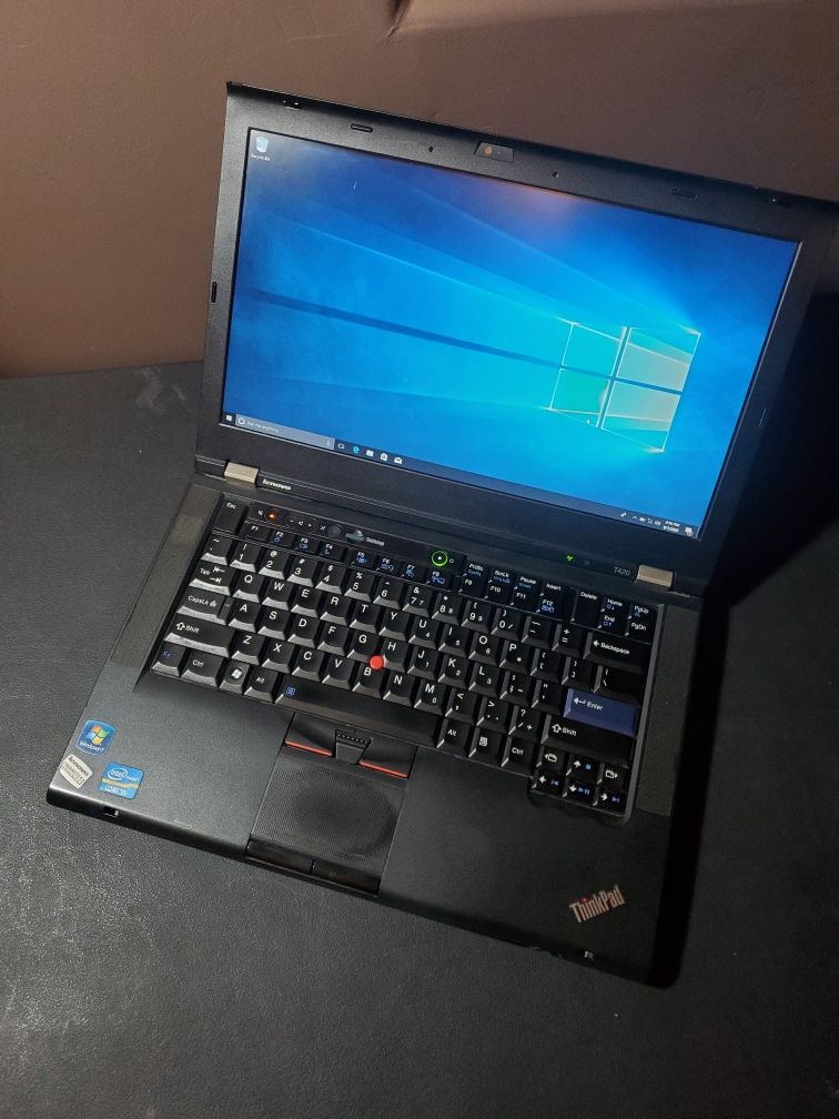 Lenovo T420 with docking station and 2 chargers