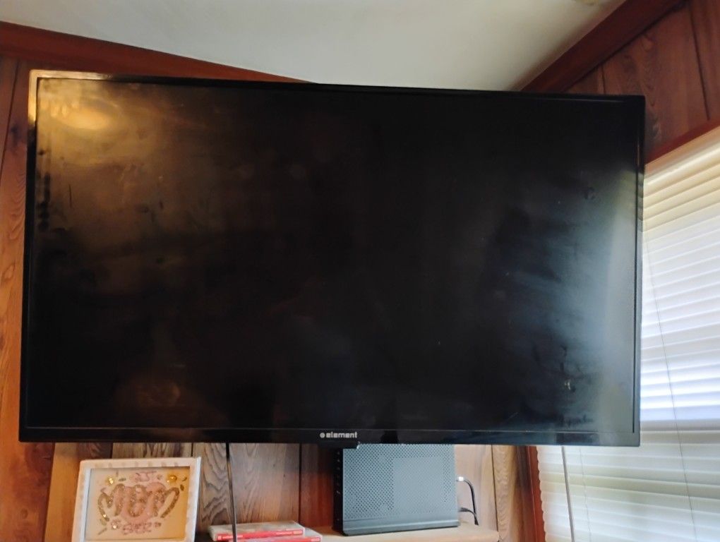 50 Inch Element Flat Screen