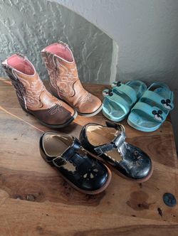 Size 7 Shoes Toddler (3 Pairs)