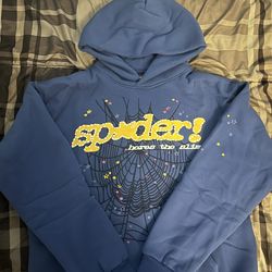 Spider hoodie size large