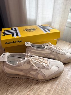 Onitsuka Tiger Low-Top Sneakers with Box