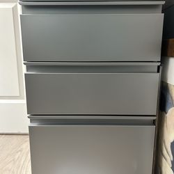Pair of matching 3-drawer file cabinets with keys