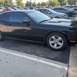 Black 2012 Dodge Challenger 