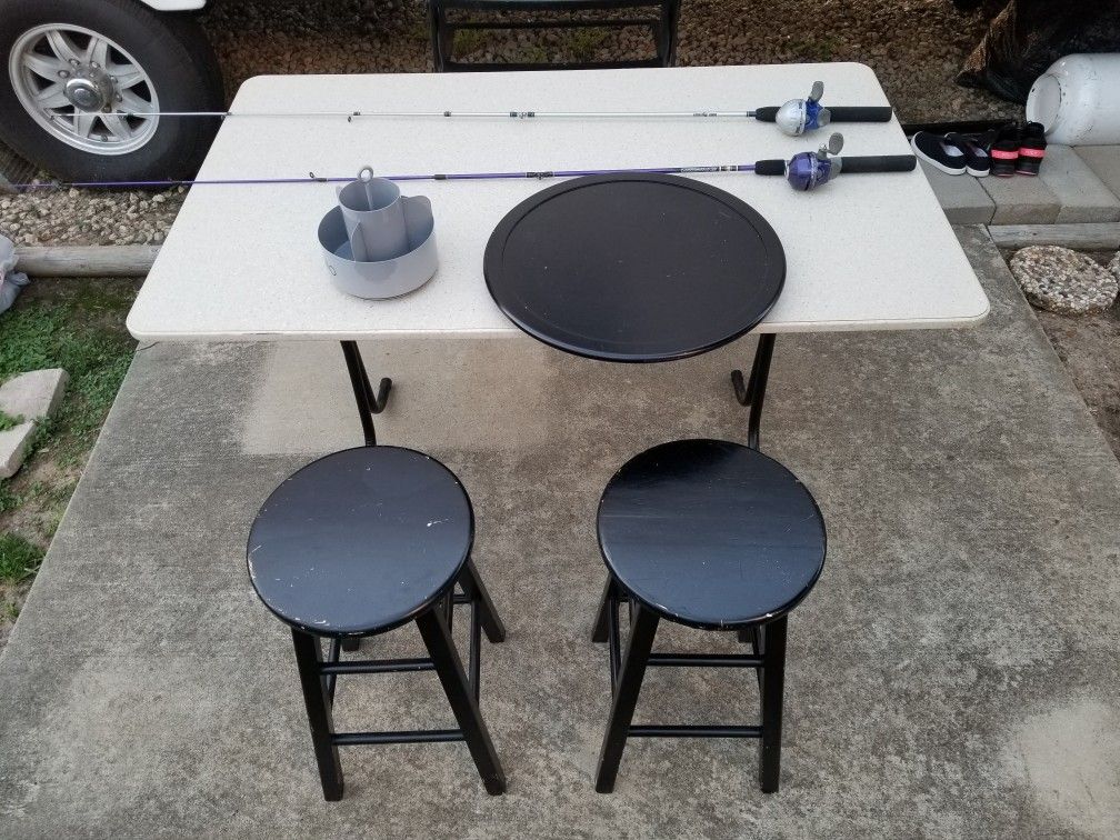 Toy hauler table and backless up for sale or trade