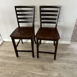 2 Bar Stools 