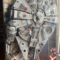 Lego Star Wars Millennium Falcon Set 75257