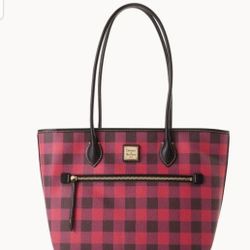 Dooney & Bourke 