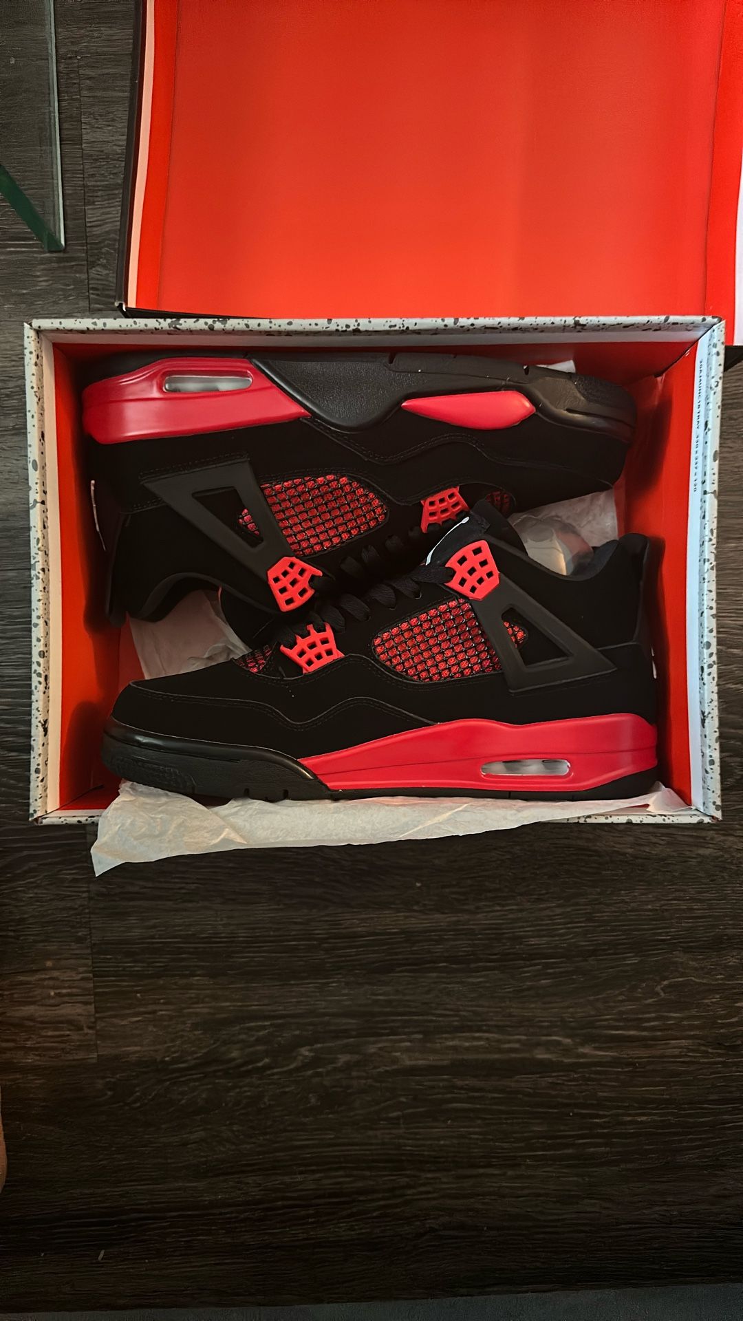 Jordan 4 Red Thunder Size 10, New
