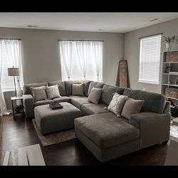 Sectional With Oversized Ottoman 