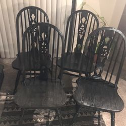 4 VINTAGE WINDSOR FIDDLE WHEEL BACK DINING TABLE