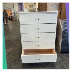 5 drawers dresser / Five drawers dresser